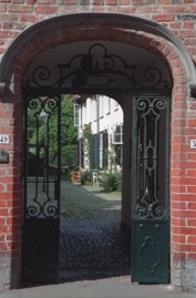 #09.jpg
